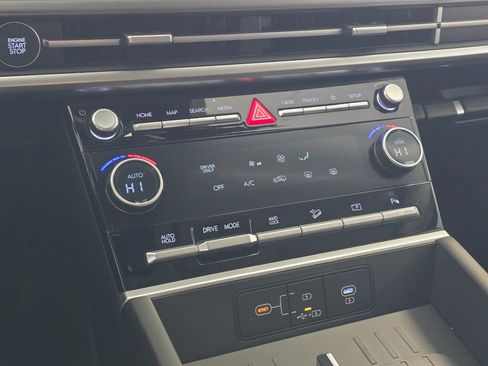 New 2026 Hyundai Santa Fe SE image 28