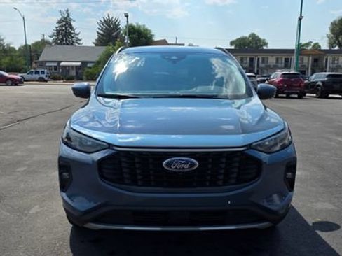 Used 2024 Ford Escape Platinum AWD/4WD image 2