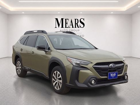 Used 2025 Subaru Outback Premium AWD/4WD image 7