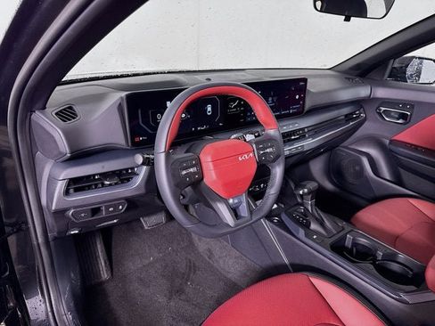New 2025 Kia K4 GT-Line image 9