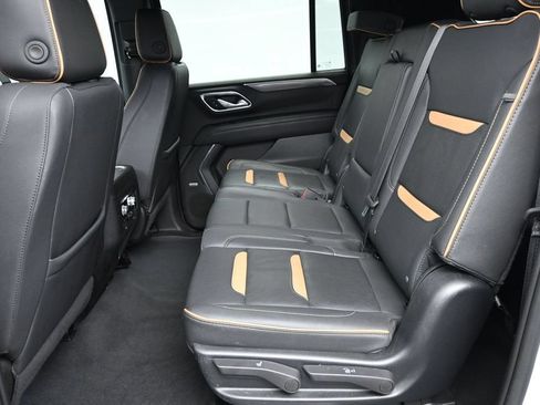 Used 2023 GMC Yukon XL AT4 AWD/4WD image 21