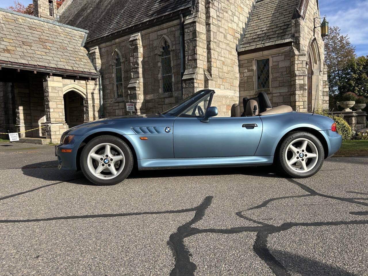 Used 1997 BMW Z3 2.8 RWD image 2