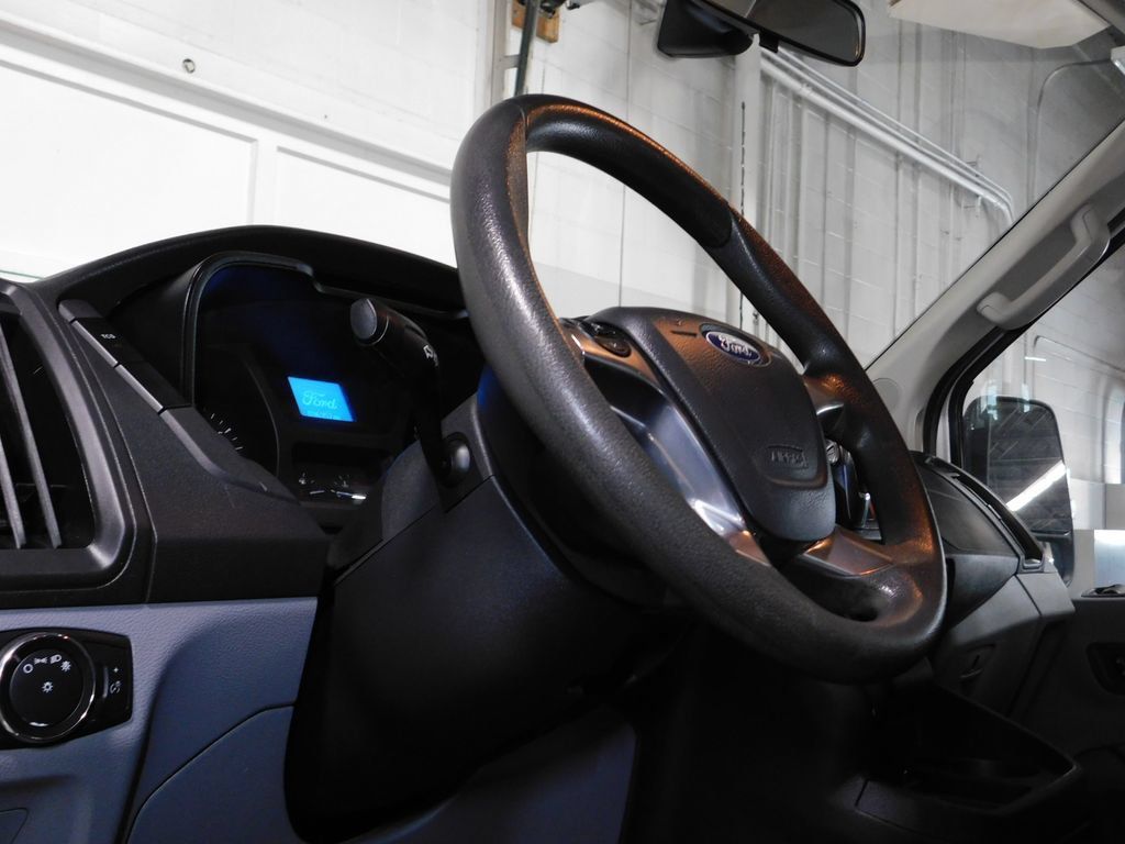 Used 2018 Ford Transit 150 XLT RWD image 43
