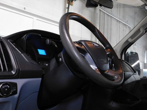 Used 2018 Ford Transit 150 XLT image 43