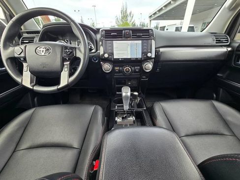 Used 2021 Toyota 4Runner TRD Off-Road Premium w/ Moonroof Package AWD/4WD image 22
