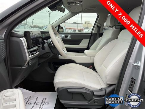 Certified 2025 Hyundai Santa Fe SE image 9