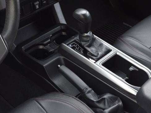 Used 2021 Toyota Tacoma SR5 image 14