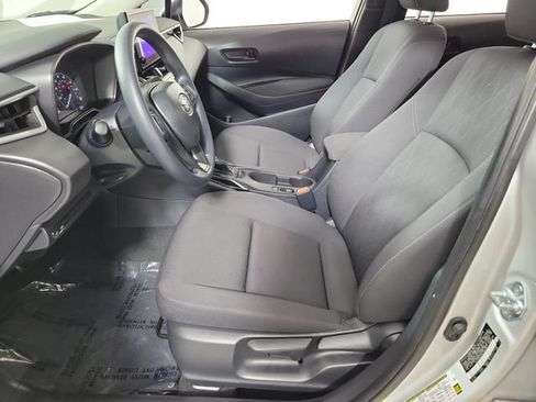 Used 2024 Toyota Corolla LE FWD image 19