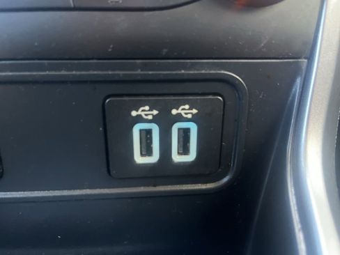 Used 2021 Ford EcoSport SE image 49