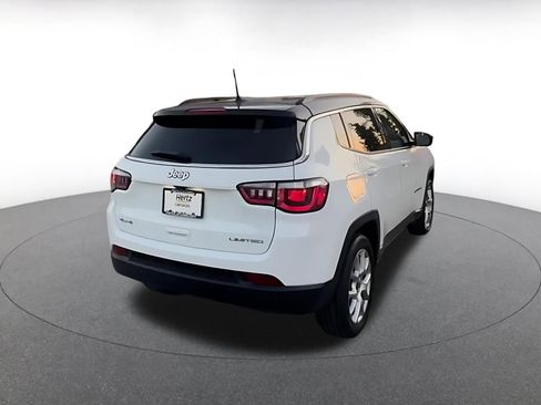 Used 2025 Jeep Compass Limited image 14