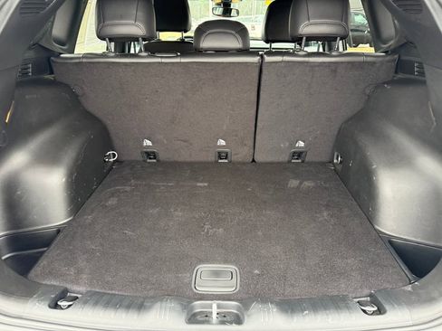 Used 2024 Jeep Compass Latitude image 23