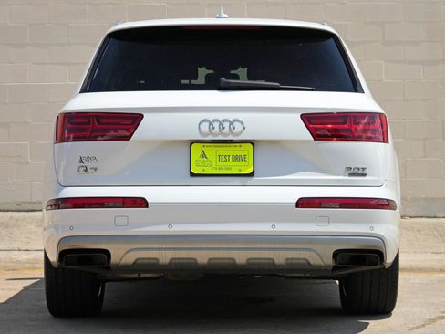 Used 2017 Audi Q7 3.0T Premium Plus AWD/4WD image 10