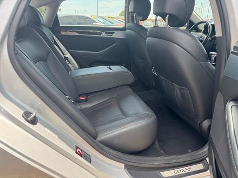 Used 2018 Genesis G80 3.8 RWD image 14