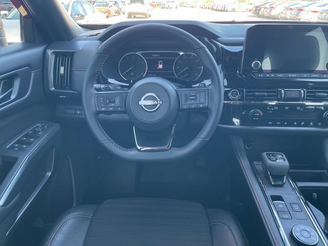 Used 2024 Nissan Pathfinder Rock Creek AWD/4WD image 13