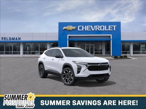 New 2026 Chevrolet Trax RS w/ Sunroof Package FWD image 1