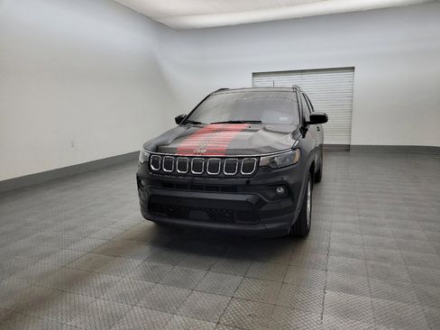 Used 2022 Jeep Compass Latitude image 15