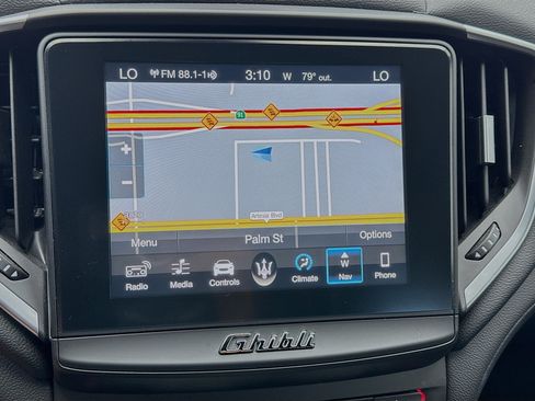 Used 2018 Maserati Ghibli image 9