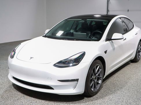 Used 2022 Tesla Model 3 Long Range image 26