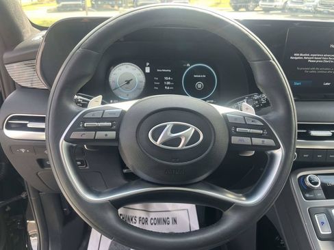 Certified 2024 Hyundai Palisade Calligraphy AWD/4WD image 16