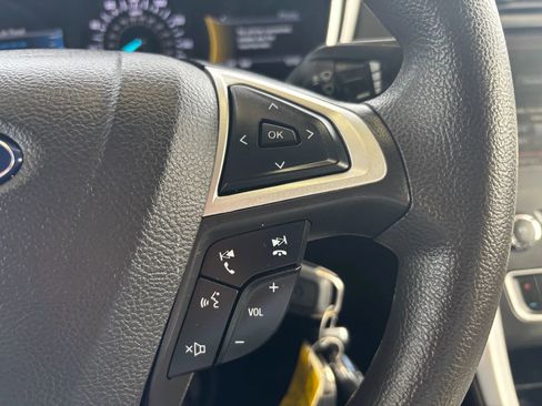 Used 2016 Ford Fusion SE image 15