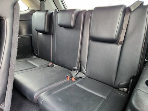 Used 2019 Toyota Highlander XLE AWD/4WD image 10