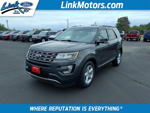 Used 2016 Ford Explorer XLT w/ Equipment Group 201A AWD/4WD image 1