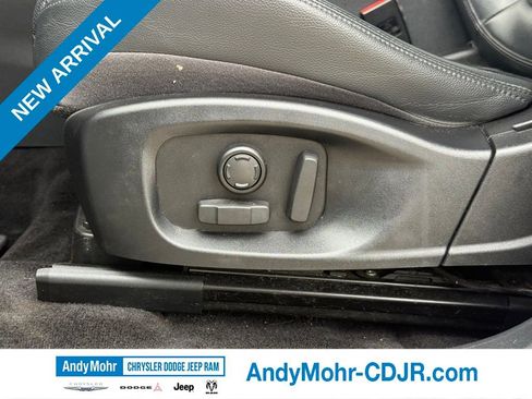 Used 2020 Jaguar E-PACE SE AWD/4WD image 16