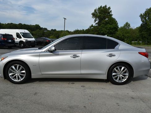 Used 2017 INFINITI Q50 3.0t Premium RWD image 9