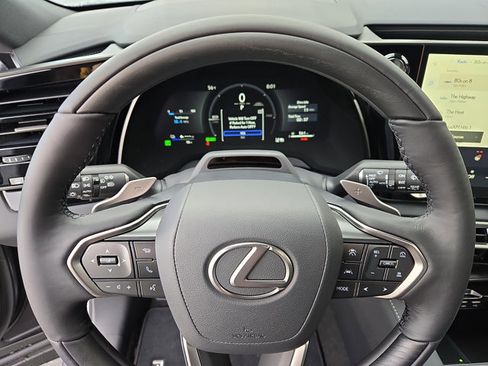 New 2026 Lexus RX 450h AWD image 15