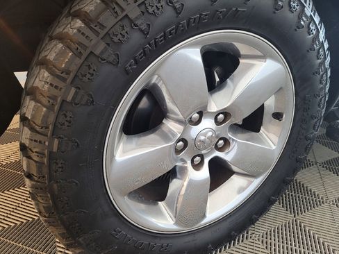 Used 2015 RAM 1500 Lone Star RWD image 31
