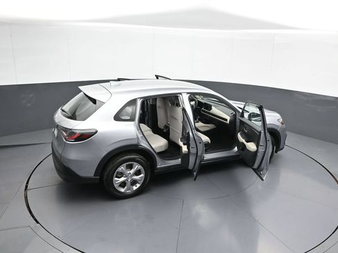 Certified 2024 Honda HR-V LX image 43