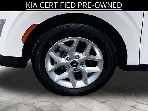 Certified 2024 Kia Soul LX w/ Option Group 015 FWD image 8