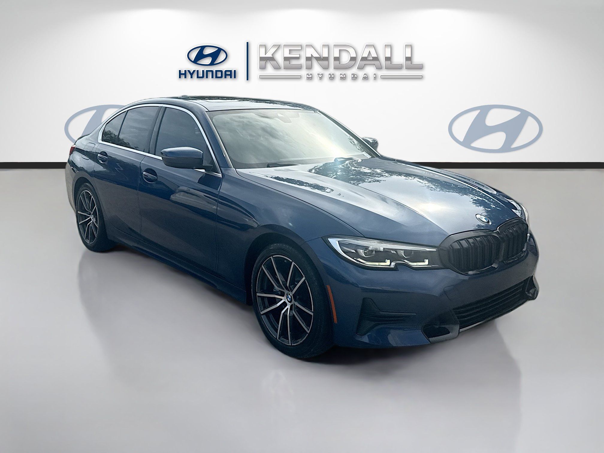Used 2021 BMW 330i Sedan w/ Convenience Package RWD image 1