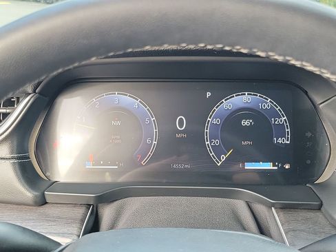 Certified 2023 Jeep Grand Cherokee L Limited w/ Trailer Tow Group (B) image 7