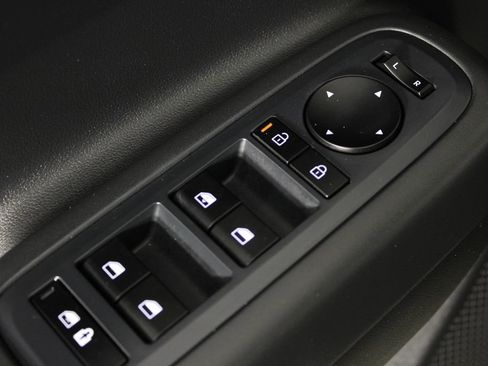 Used 2025 Hyundai Santa Fe SE image 22