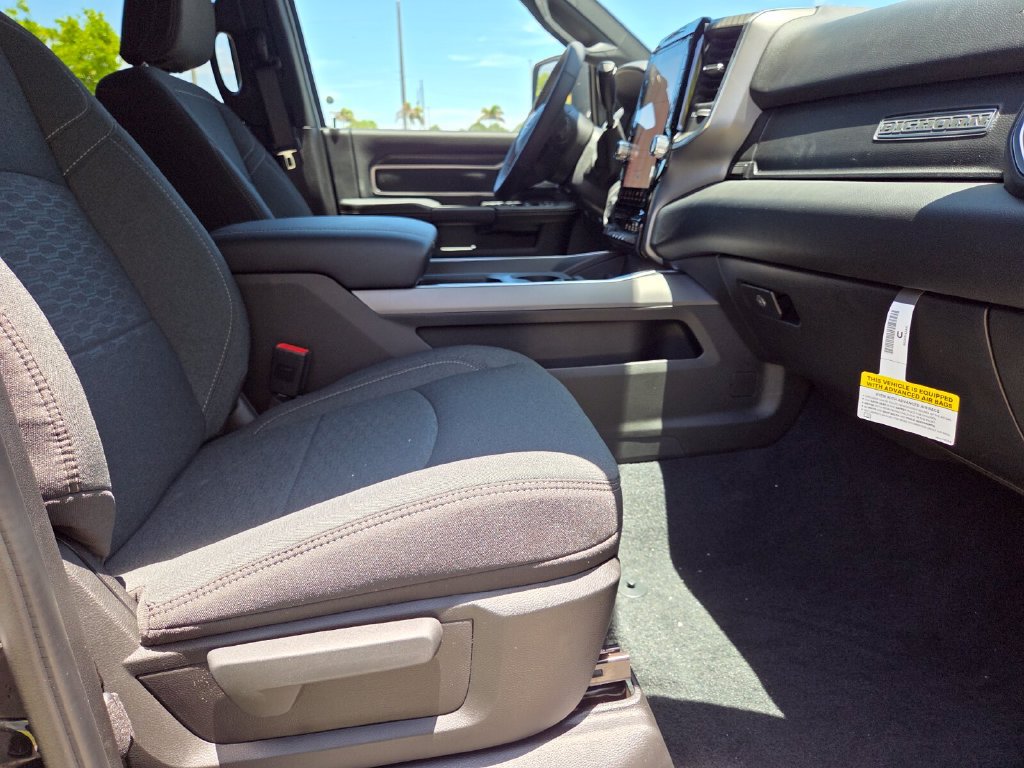 New 2026 RAM 2500 Big Horn AWD/4WD image 15