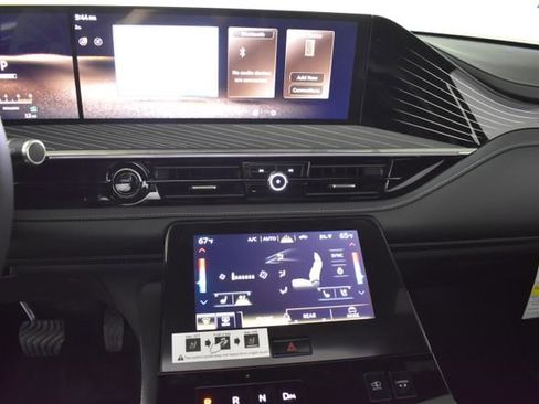 New 2026 INFINITI QX80 Autograph w/ Premium Cargo Package AWD/4WD image 21