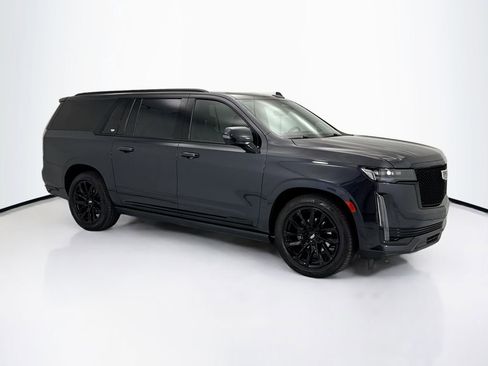 Used 2023 Cadillac Escalade ESV Sport Platinum w/ LPO, ONYX Package image 3