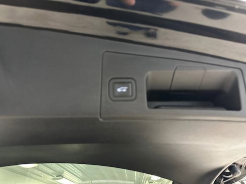 Certified 2023 Cadillac XT5 Premium Luxury image 28