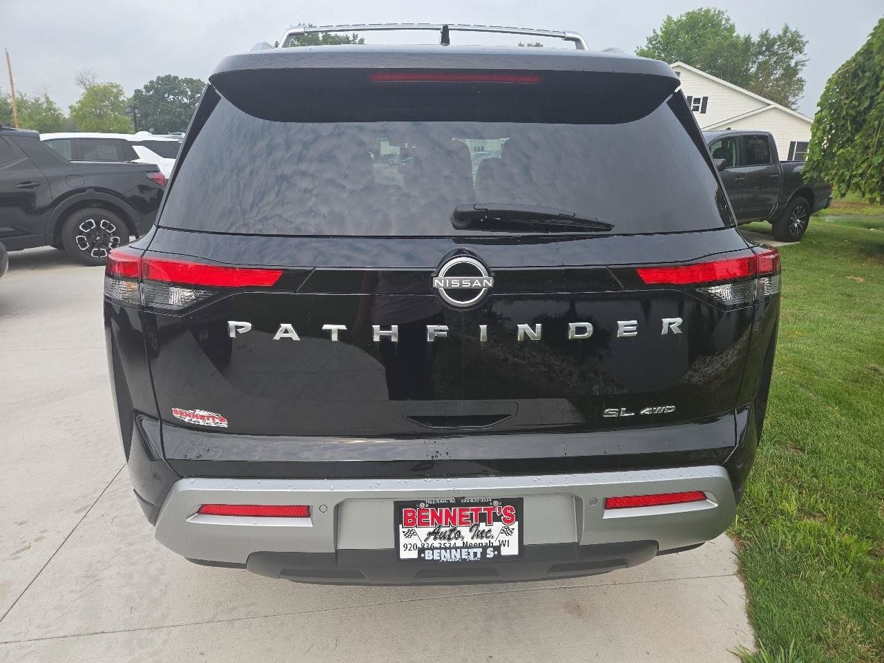 Used 2023 Nissan Pathfinder SL AWD/4WD image 5