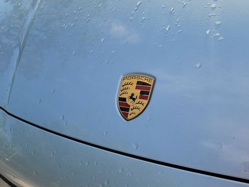 Used 2022 Porsche Cayenne AWD/4WD image 6