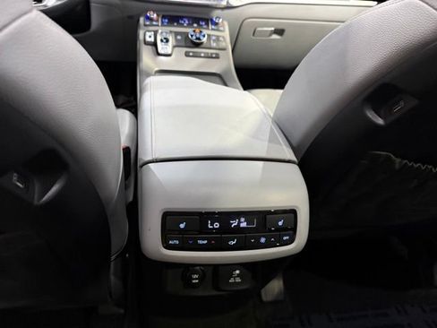Used 2021 Hyundai Palisade SEL w/ Premium Package AWD/4WD image 29