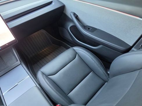 Used 2025 Tesla Model 3 Long Range RWD image 28