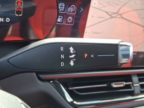 Used 2025 Chevrolet Equinox EV RS image 15