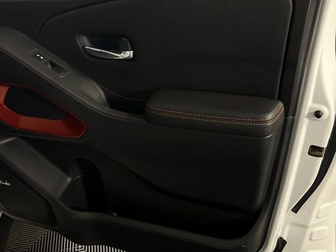 Used 2023 Nissan Frontier PRO-4X w/ Pro-4X Premium Package image 33