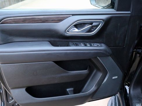 Used 2021 Chevrolet Tahoe LT image 18