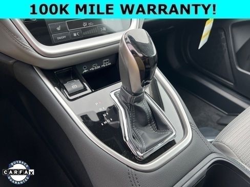 Used 2025 Subaru Outback Premium image 19