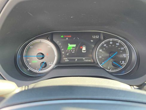 Used 2021 Toyota Venza XLE image 25