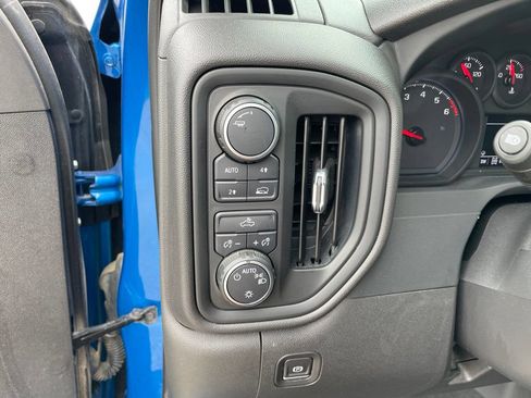 Used 2022 Chevrolet Silverado 1500 Custom AWD/4WD image 21
