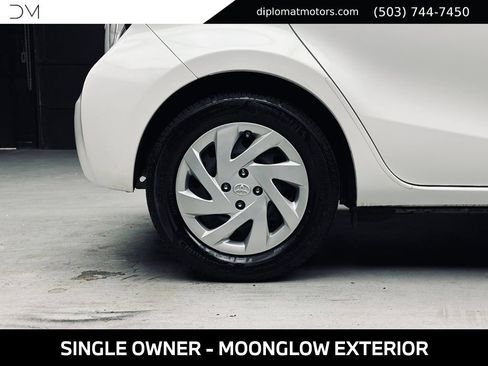 Used 2015 Toyota Prius C Two FWD image 38